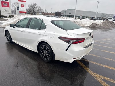 2024 Toyota Camry SE