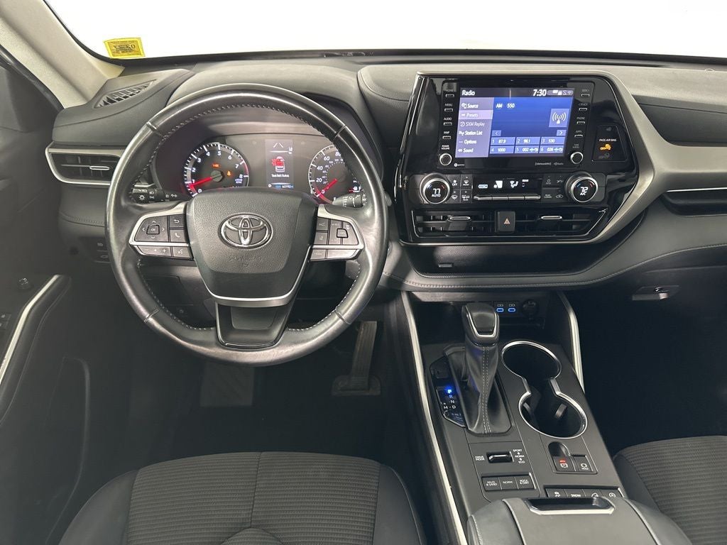 2022 Toyota Highlander LE