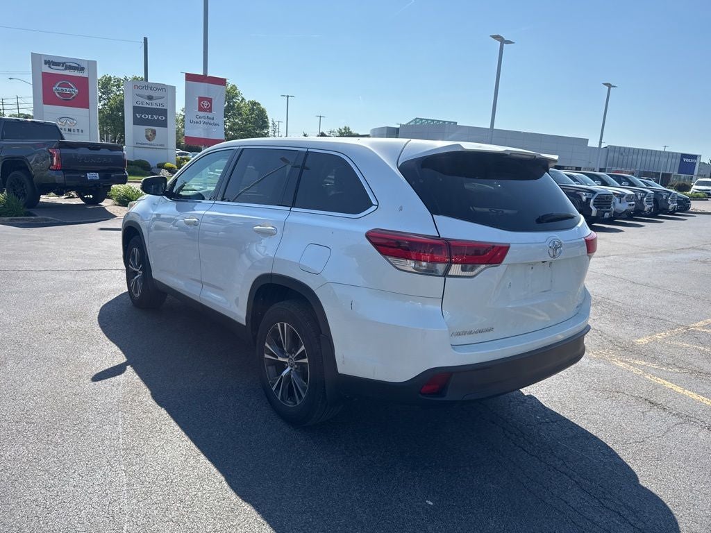 2019 Toyota Highlander LE
