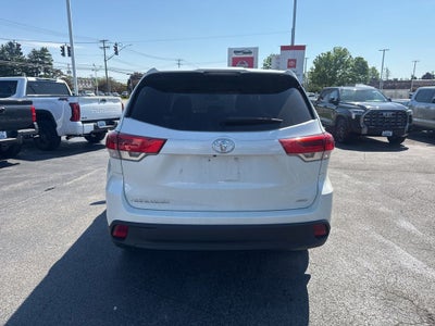 2019 Toyota Highlander LE