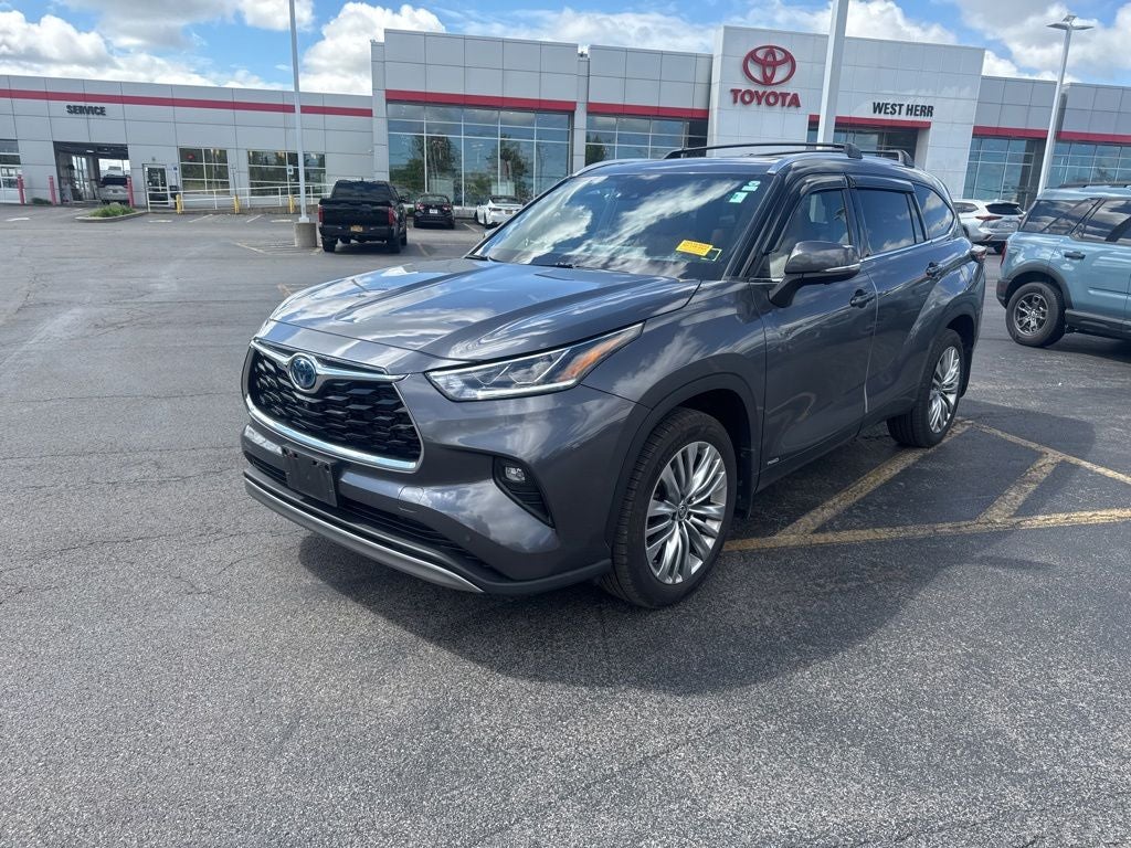 2024 Toyota Highlander Hybrid Platinum