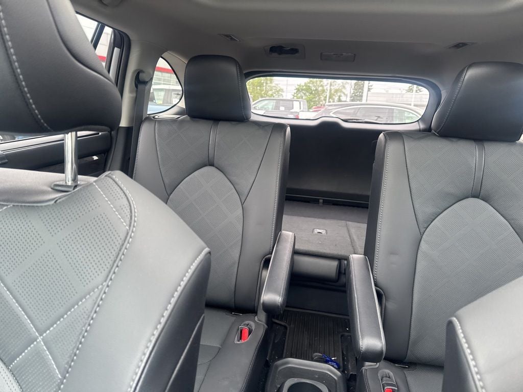 2021 Toyota Highlander Hybrid Platinum