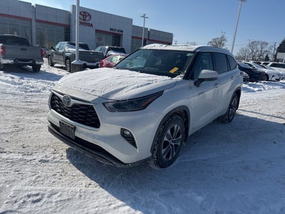 2021 Toyota Highlander Hybrid XLE