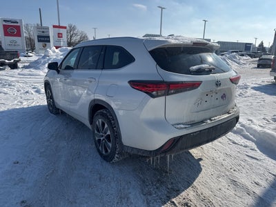2021 Toyota Highlander Hybrid XLE