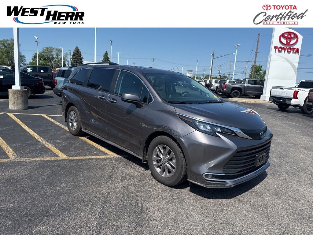2024 Toyota Sienna XLE 7 Passenger