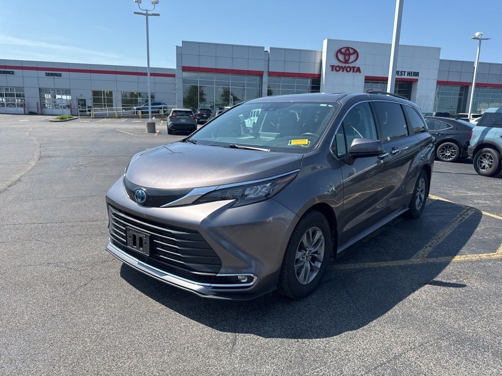 2024 Toyota Sienna XLE 7 Passenger