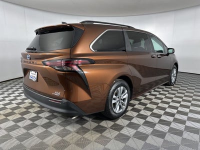 2024 Toyota Sienna XLE 7 Passenger