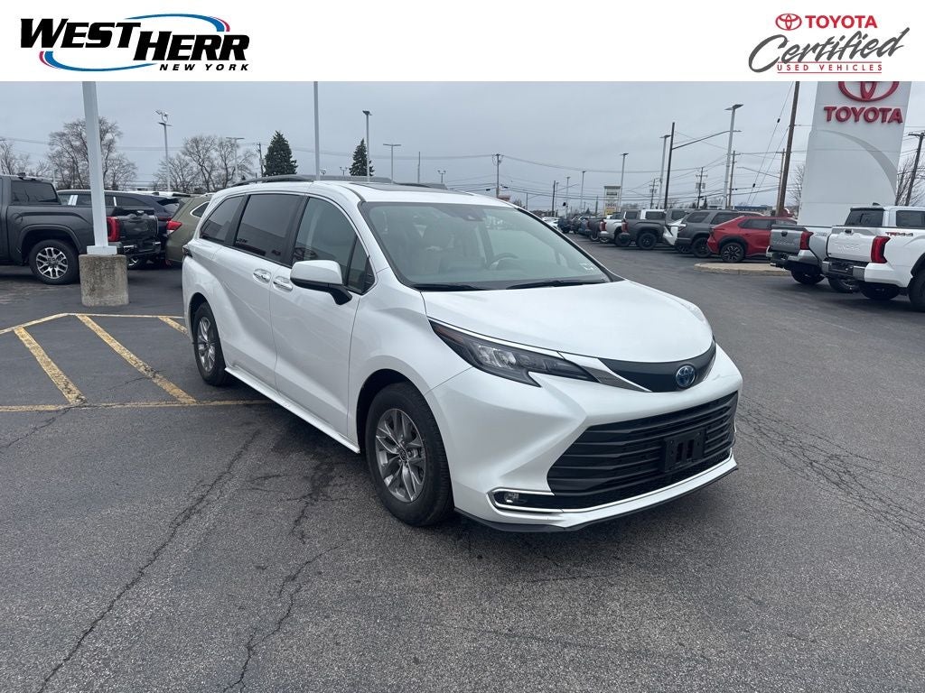 2024 Toyota Sienna XLE 7 Passenger