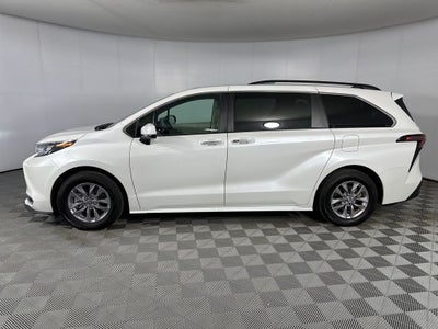 2024 Toyota Sienna XLE 7 Passenger