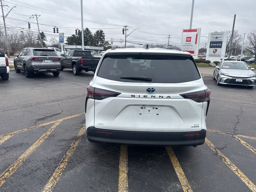 2024 Toyota Sienna XLE 7 Passenger