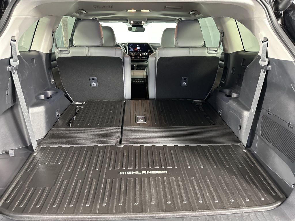 2025 Toyota Highlander XLE
