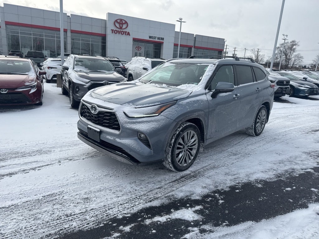 2023 Toyota Highlander Platinum
