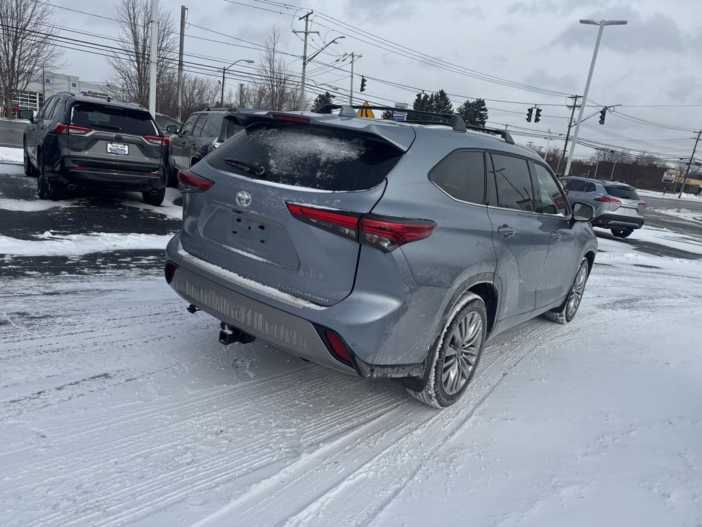 2023 Toyota Highlander Platinum