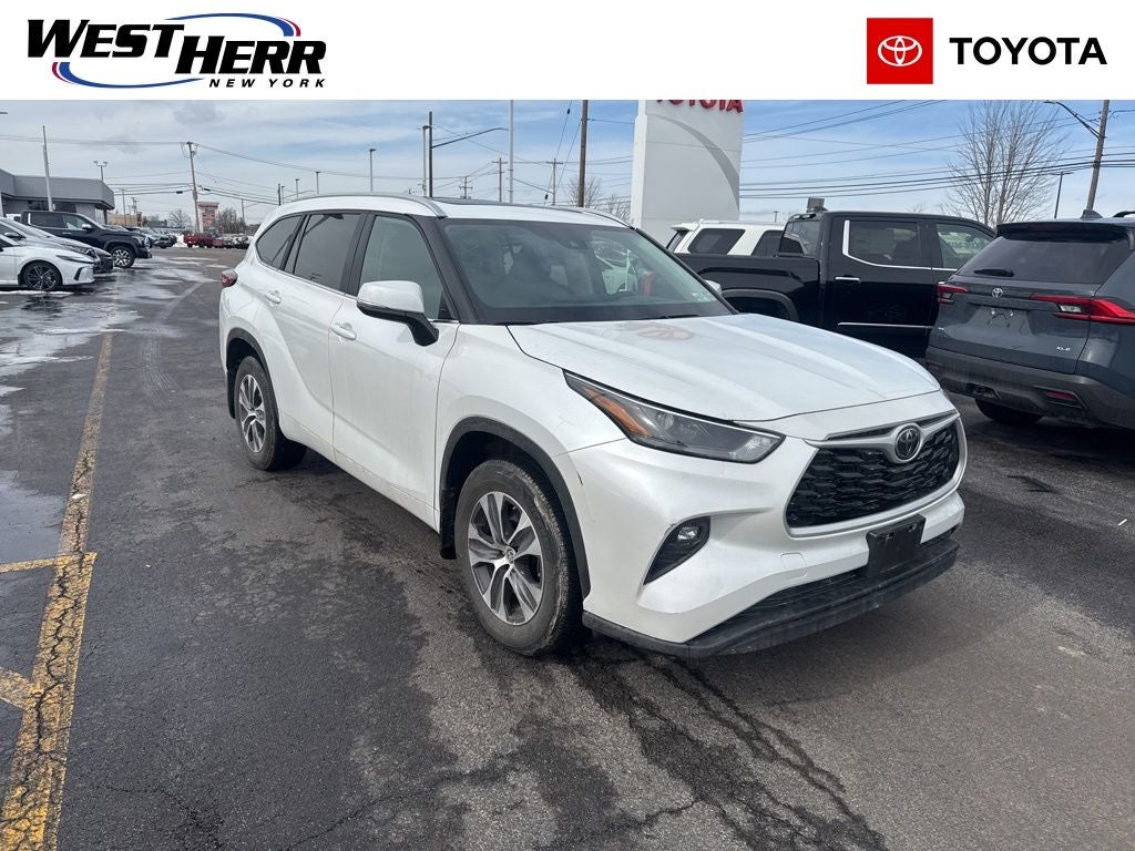 2023 Toyota Highlander XLE