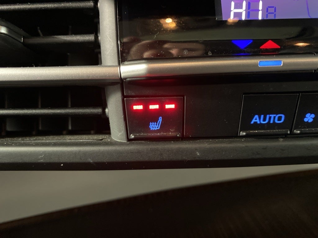 2023 Toyota Sienna XLE 8 Passenger