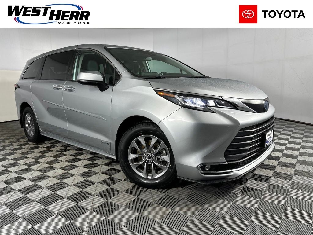 2021 Toyota Sienna XLE 7 Passenger