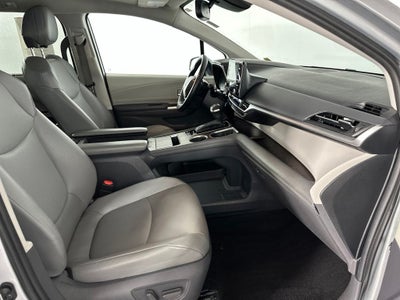 2021 Toyota Sienna XLE 7 Passenger