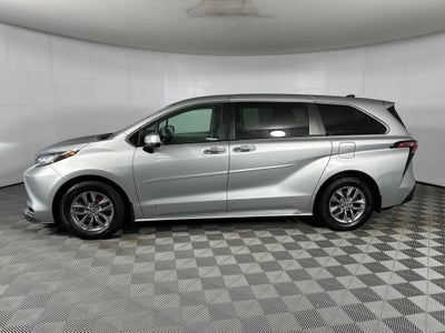 2021 Toyota Sienna XLE 7 Passenger