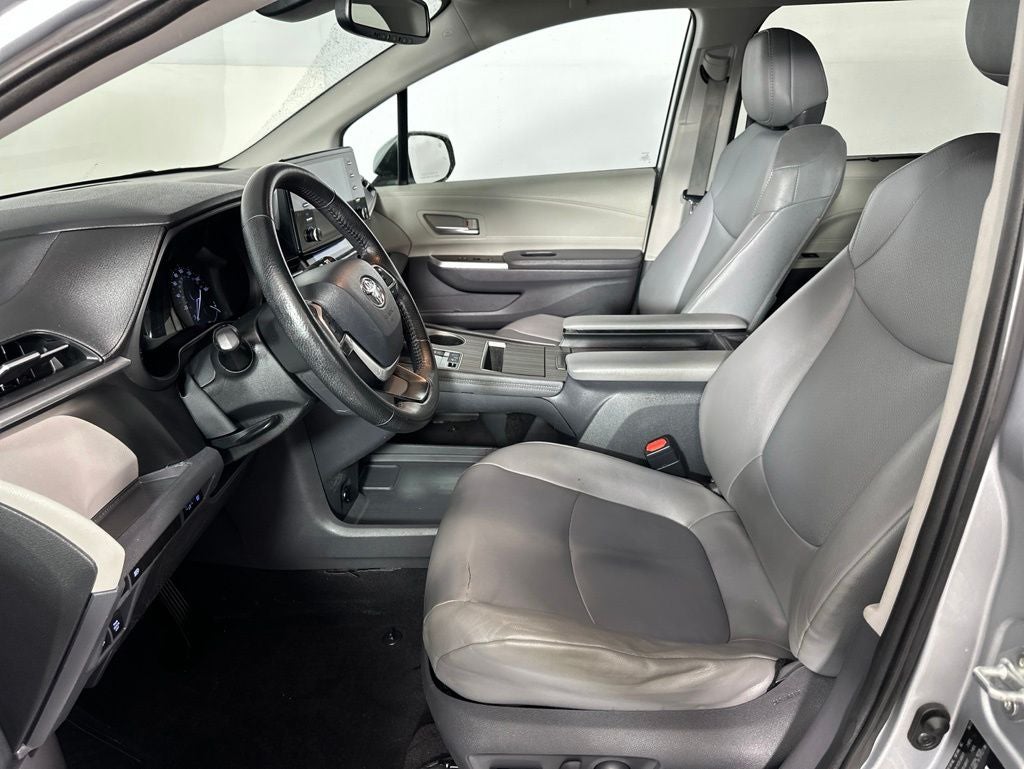 2021 Toyota Sienna XLE 7 Passenger