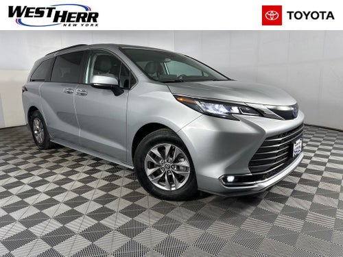 2022 Toyota Sienna XLE 7 Passenger