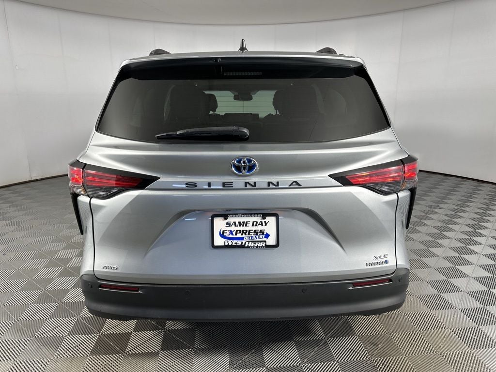 2022 Toyota Sienna XLE 7 Passenger