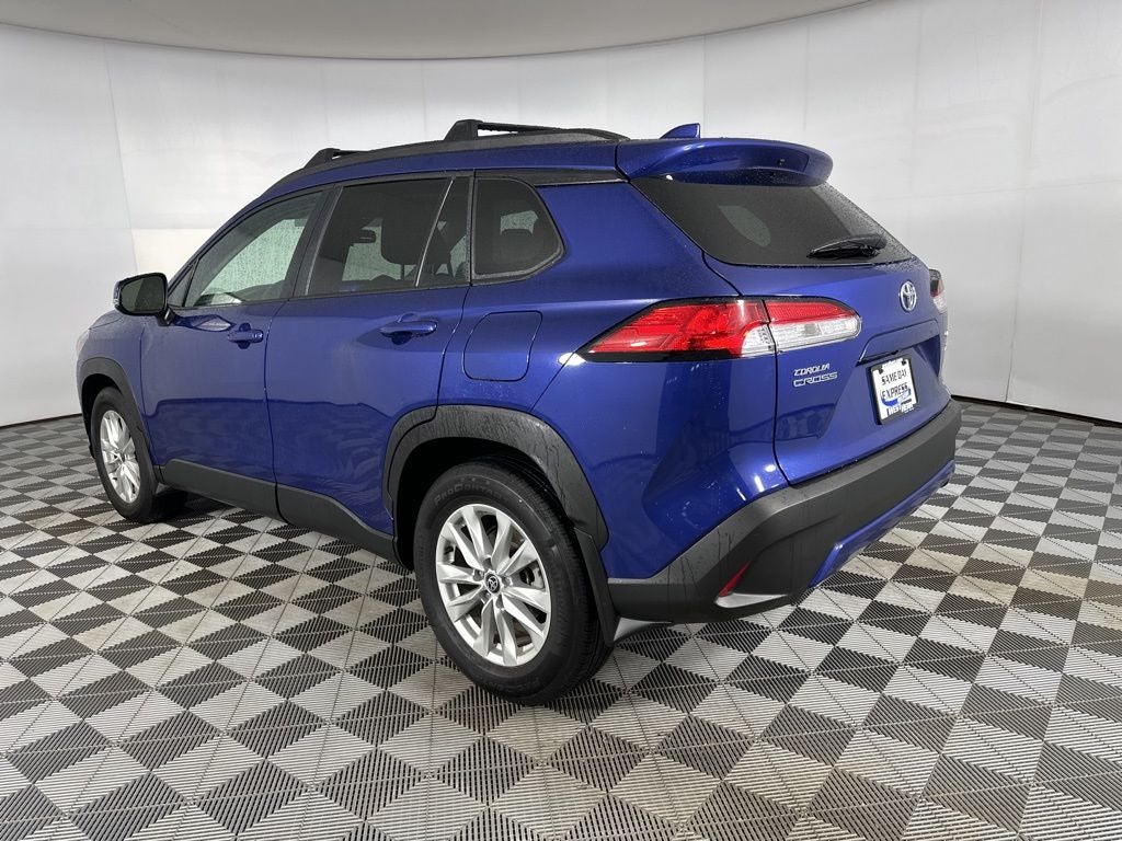 2023 Toyota Corolla Cross LE