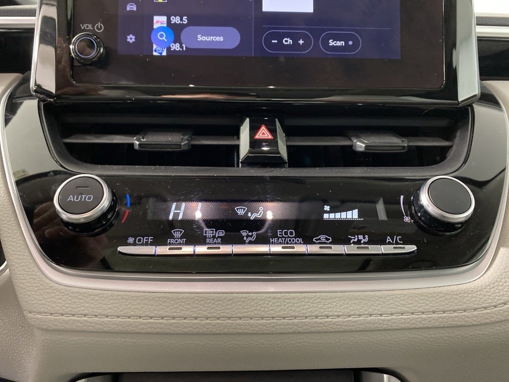 2023 Toyota Corolla Cross LE