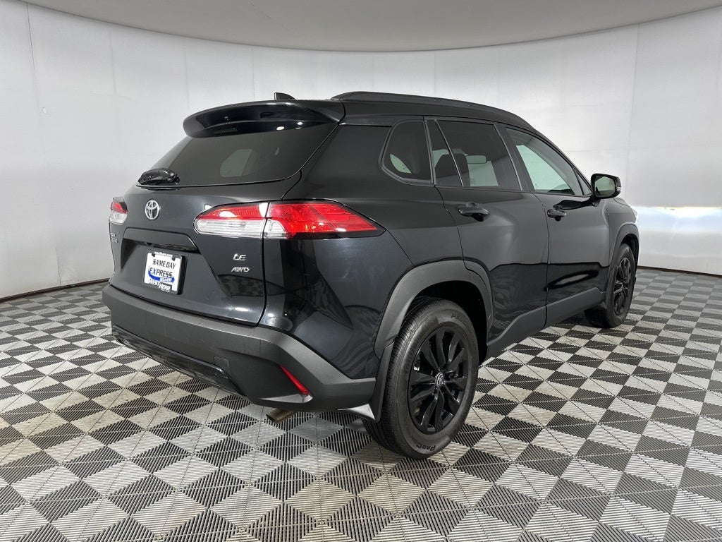 2023 Toyota Corolla Cross LE