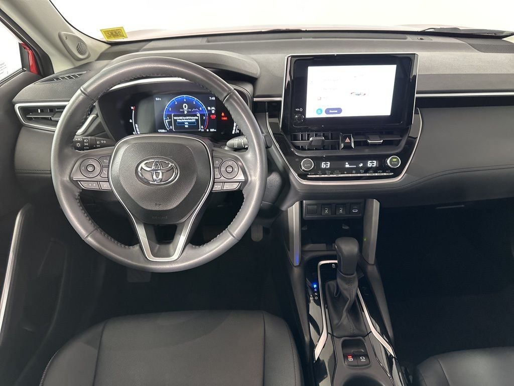 2024 Toyota Corolla Cross XLE