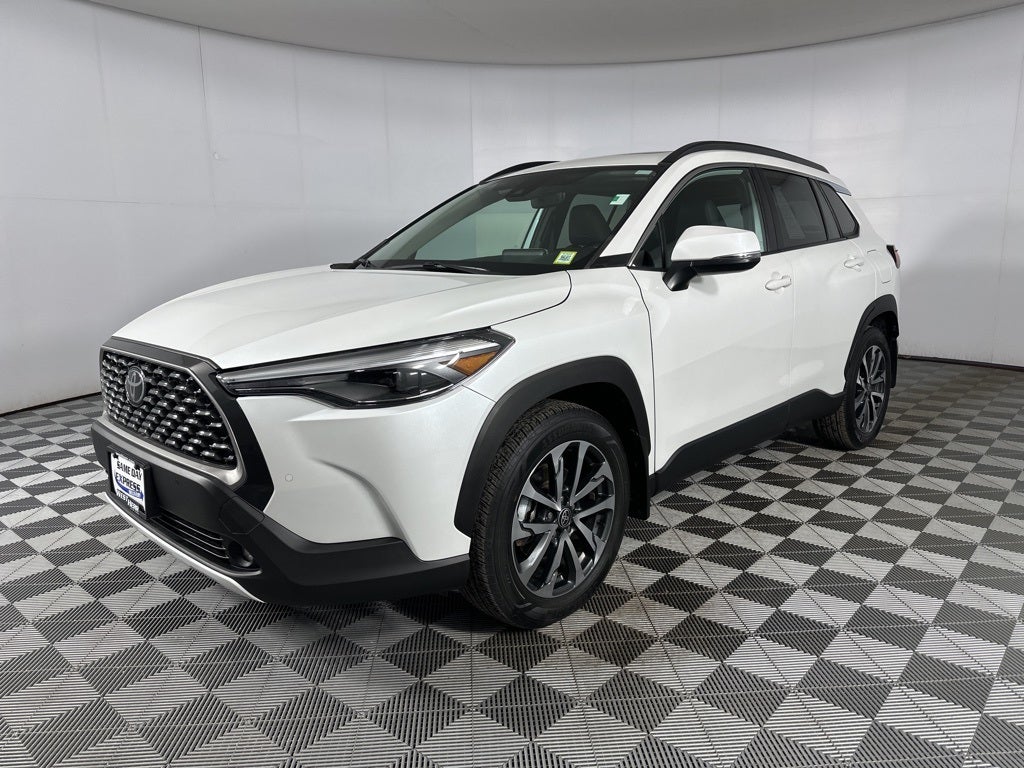 2022 Toyota Corolla Cross XLE