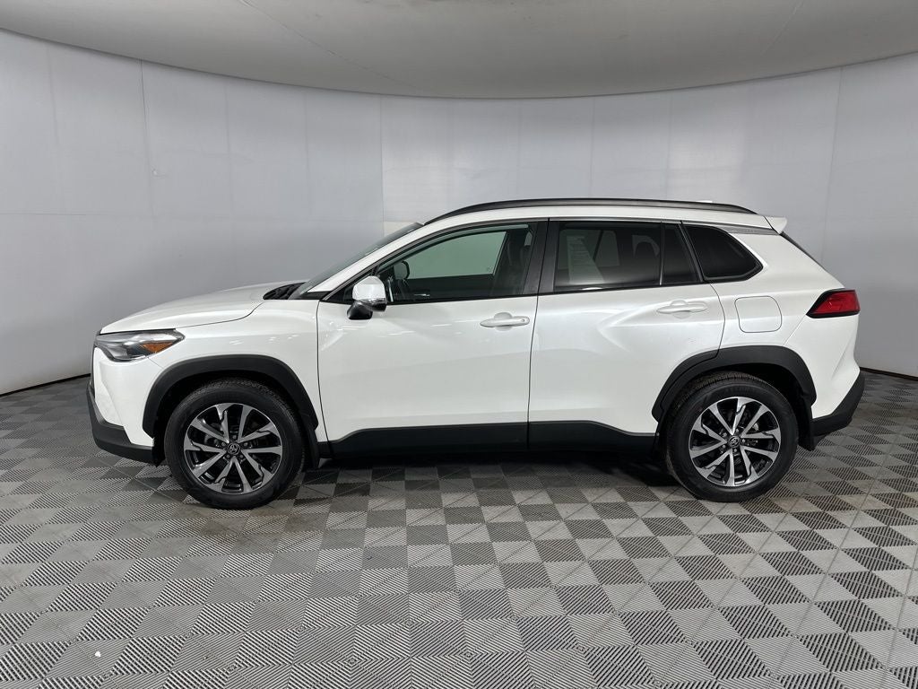 2022 Toyota Corolla Cross XLE