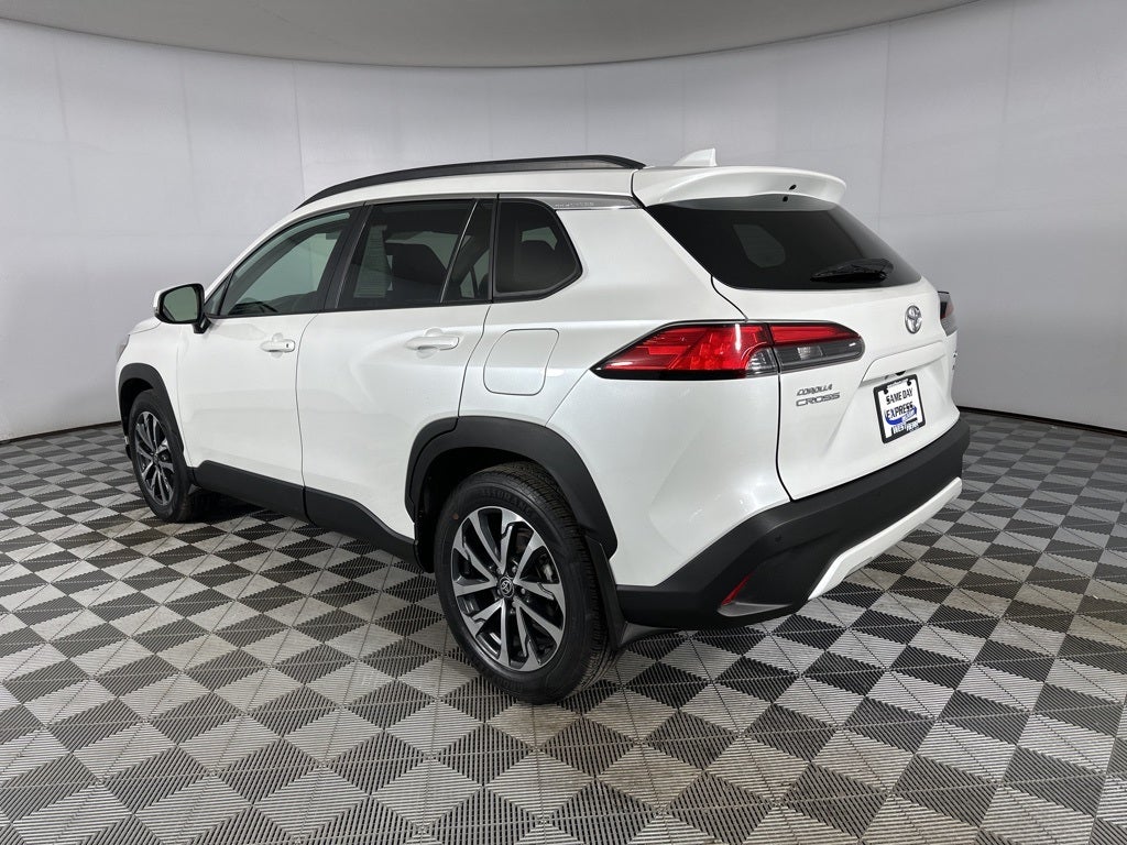 2022 Toyota Corolla Cross XLE