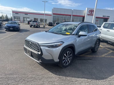 2023 Toyota Corolla Cross XLE
