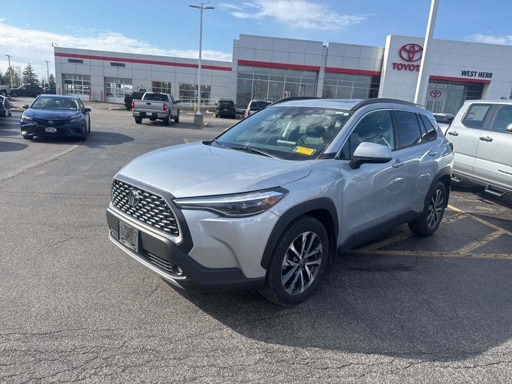 2023 Toyota Corolla Cross XLE