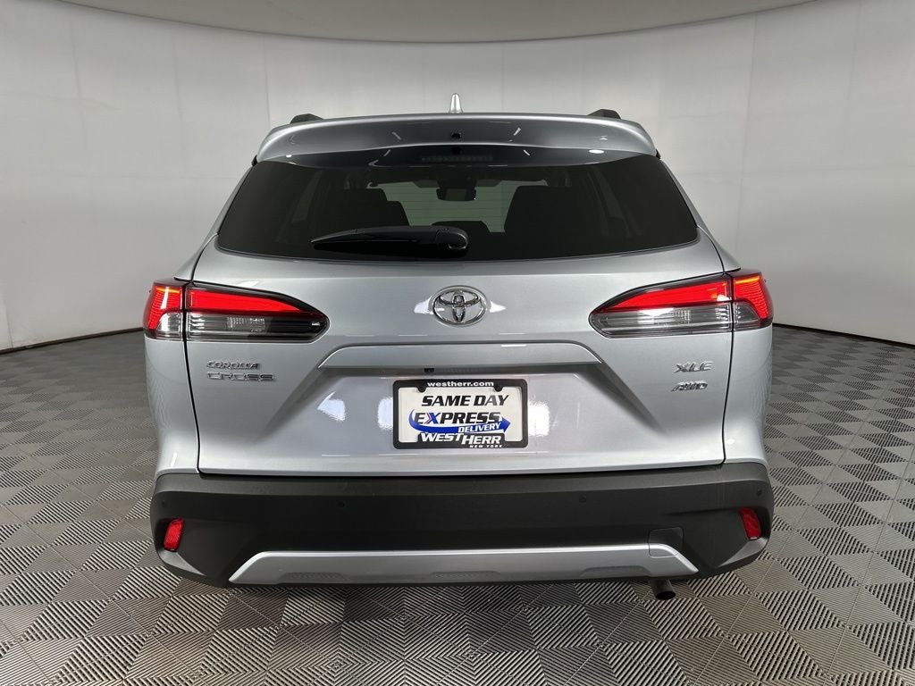 2024 Toyota Corolla Cross XLE