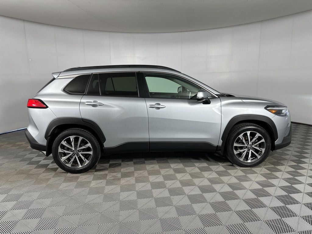 2022 Toyota Corolla Cross XLE