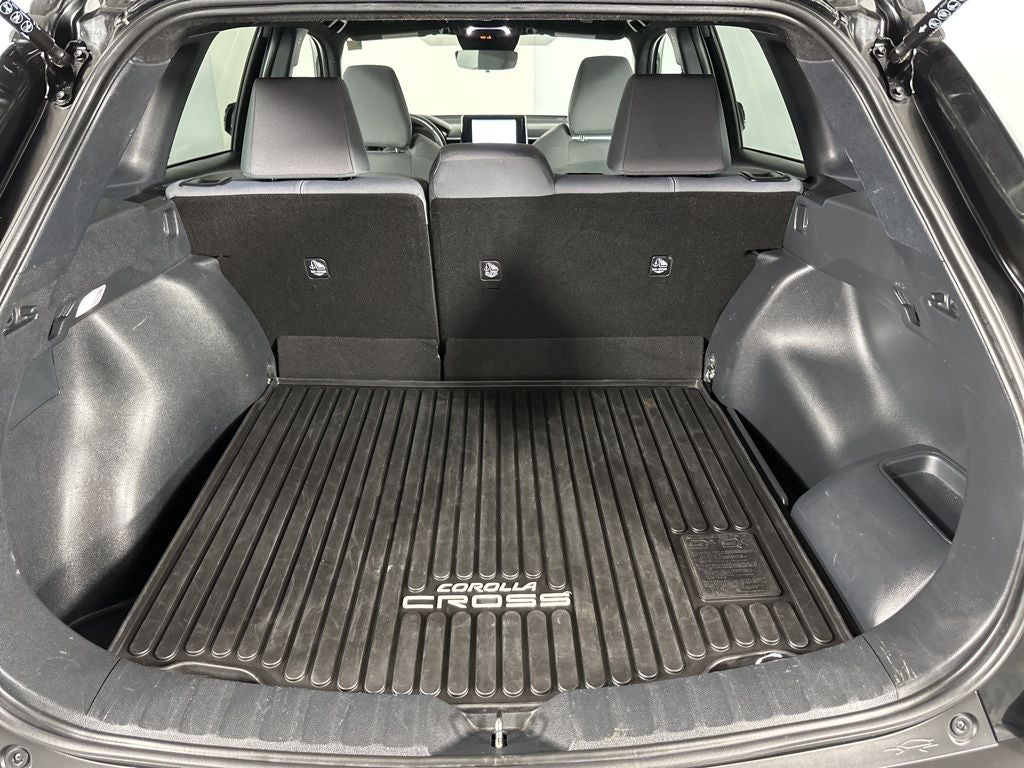 2023 Toyota Corolla Cross Hybrid SE