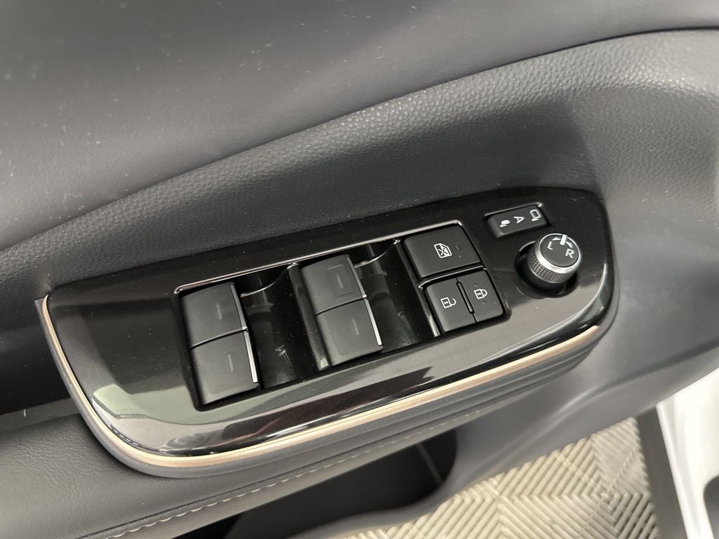 2024 Toyota Crown XLE