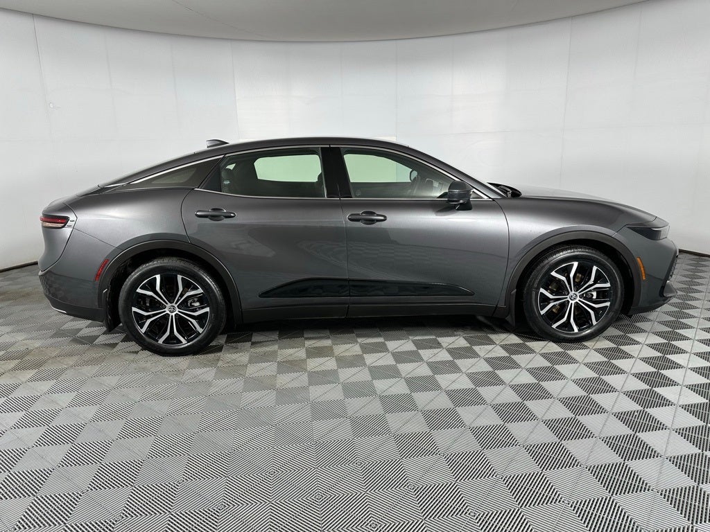 2024 Toyota Crown XLE