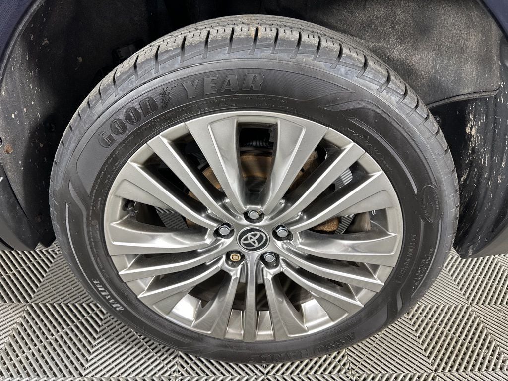 2021 Toyota Venza XLE