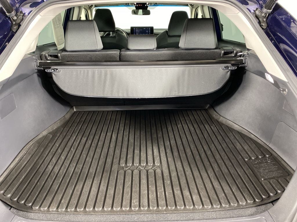 2021 Toyota Venza LE