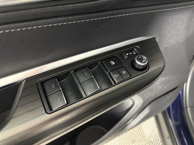 2024 Toyota Venza XLE