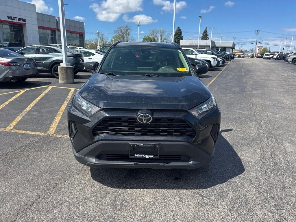2020 Toyota RAV4 LE