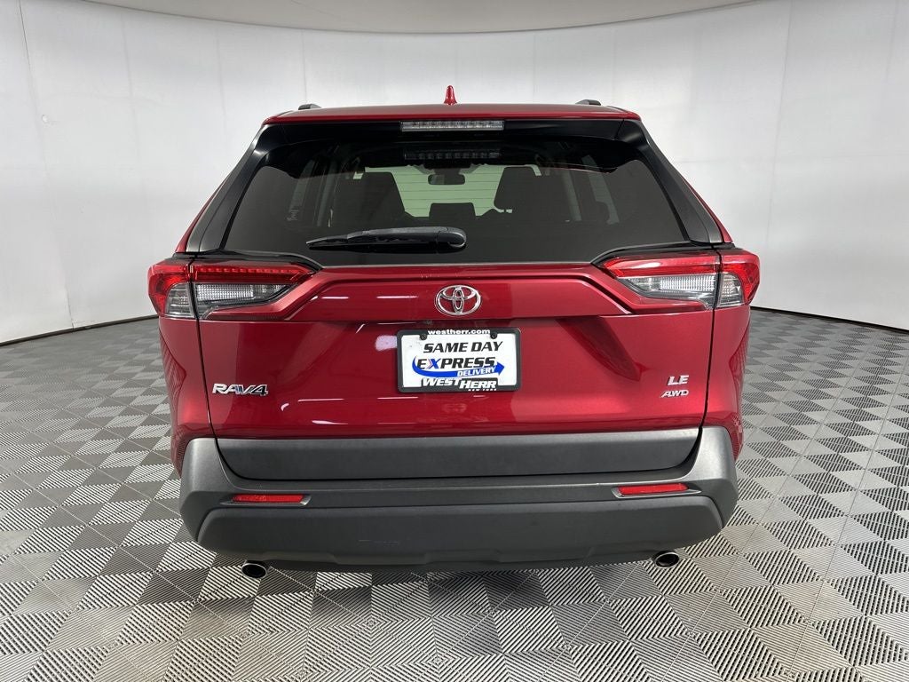 2019 Toyota RAV4 LE