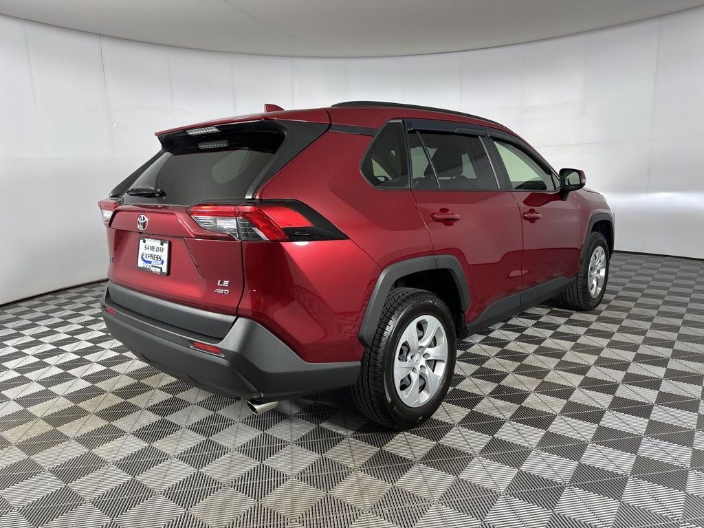 2019 Toyota RAV4 LE