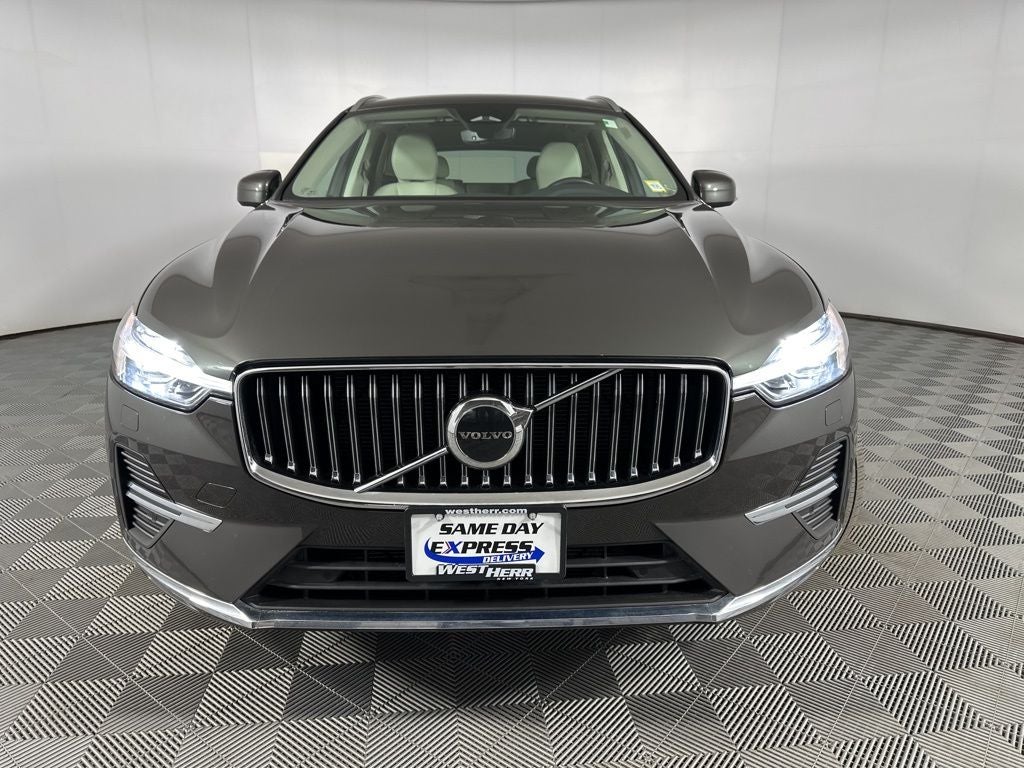 2022 Volvo XC60 B5 Inscription