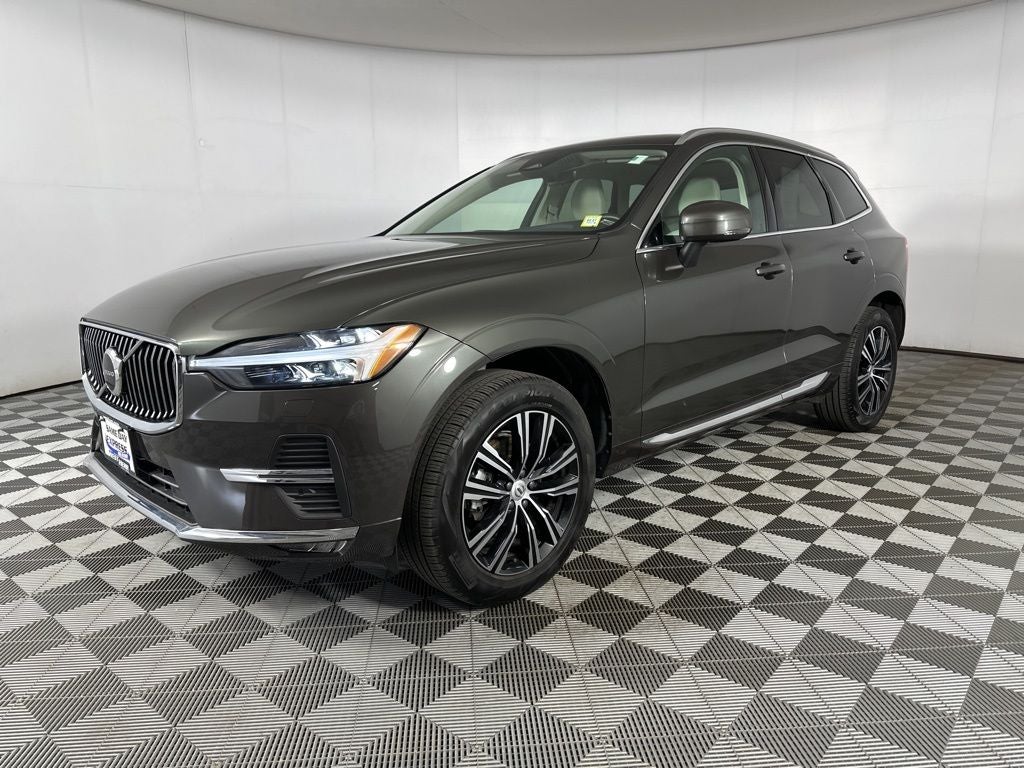 2022 Volvo XC60 B5 Inscription