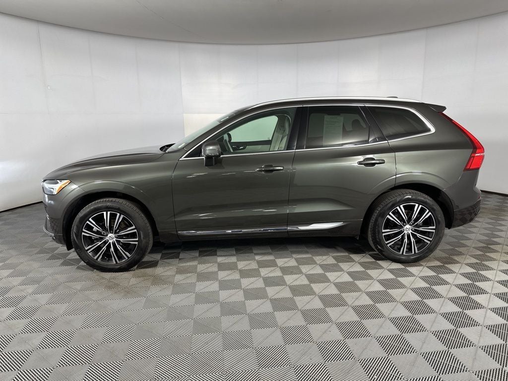 2022 Volvo XC60 B5 Inscription