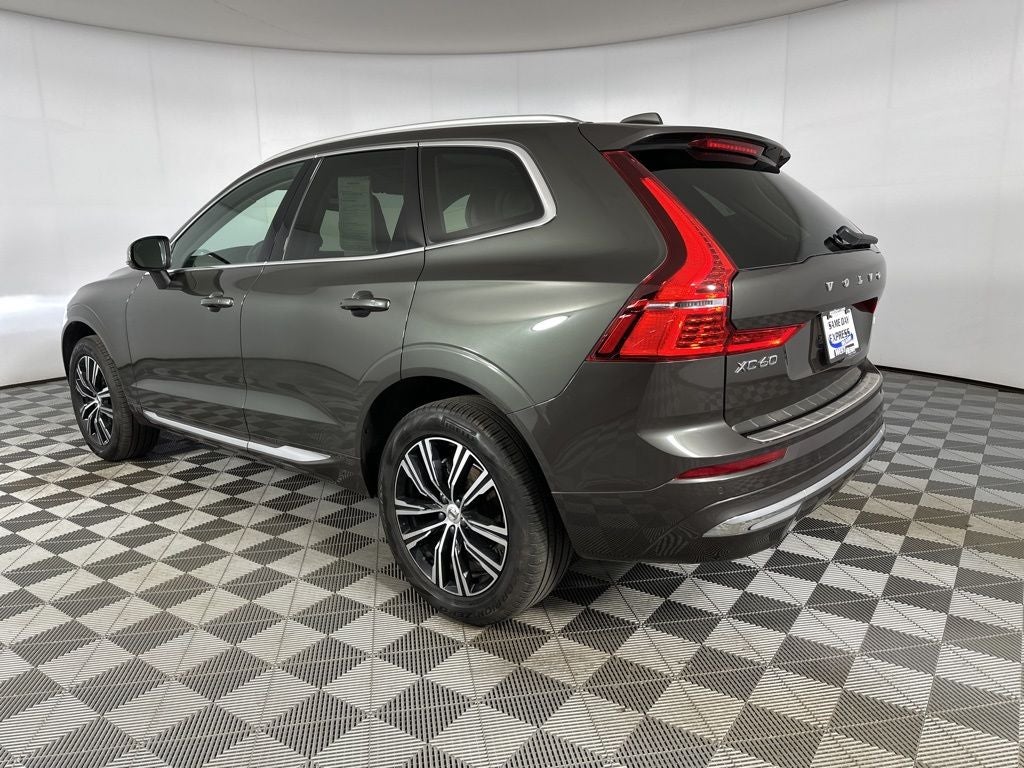 2022 Volvo XC60 B5 Inscription
