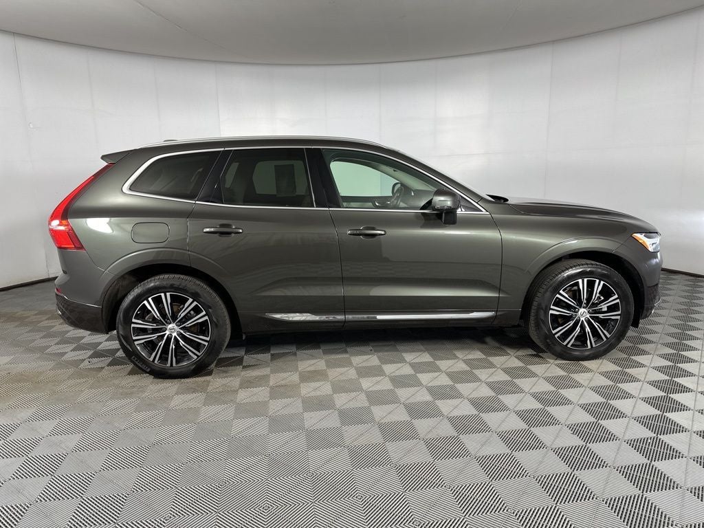 2022 Volvo XC60 B5 Inscription